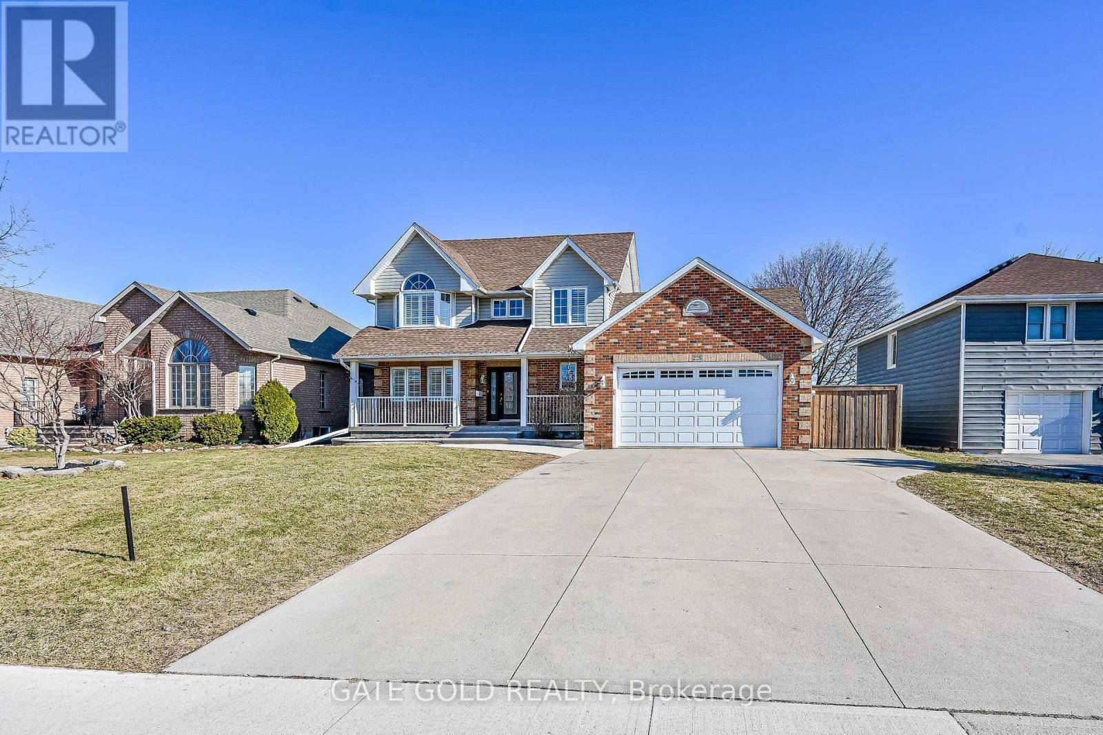 Hamilton (stoney Creek), ON L8J3T7,228 HIGHLAND ROAD W