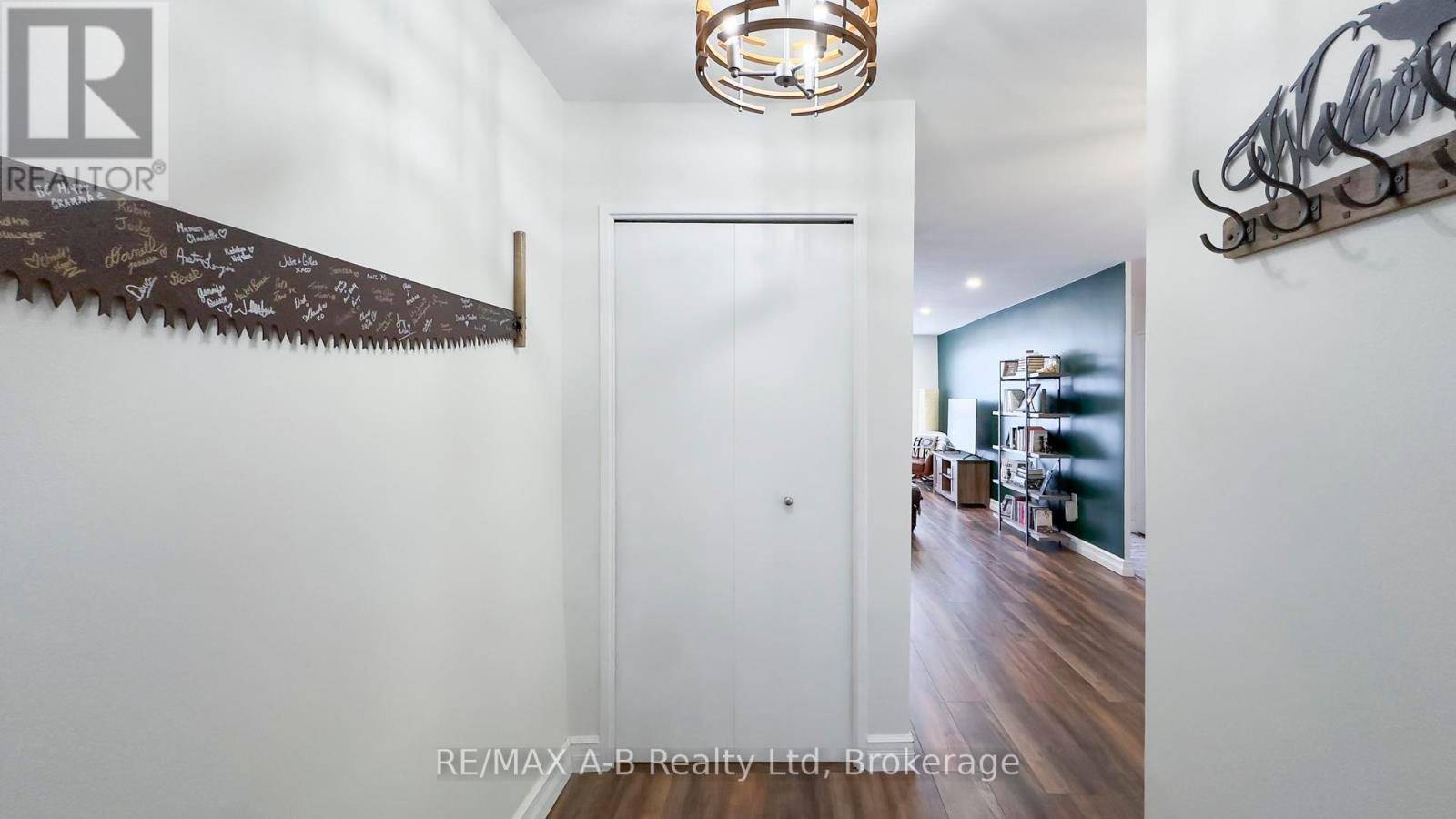 London East (east G), ON N5Y3E9,583 Mornington AVE #1005