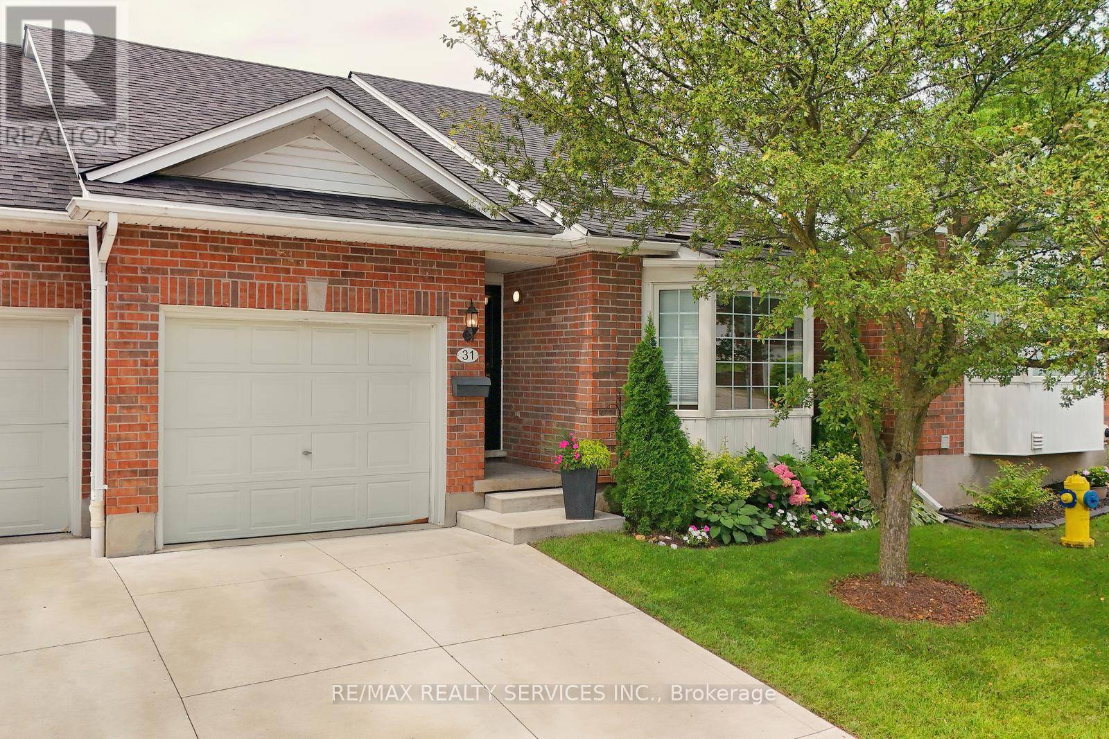 London, ON N5W6G3,1077 Hamilton RD #31