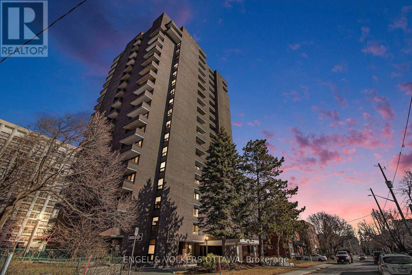 Ottawa, ON K2P2G2,71 Somerset ST West #1106