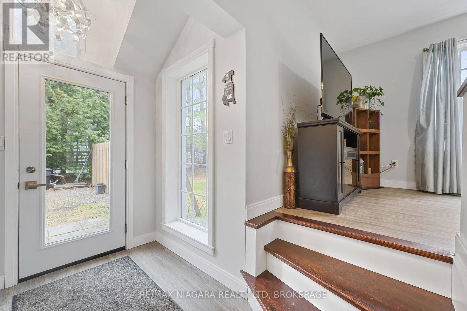 Pelham (fenwick), ON L0S1C0,772 CANBORO ROAD