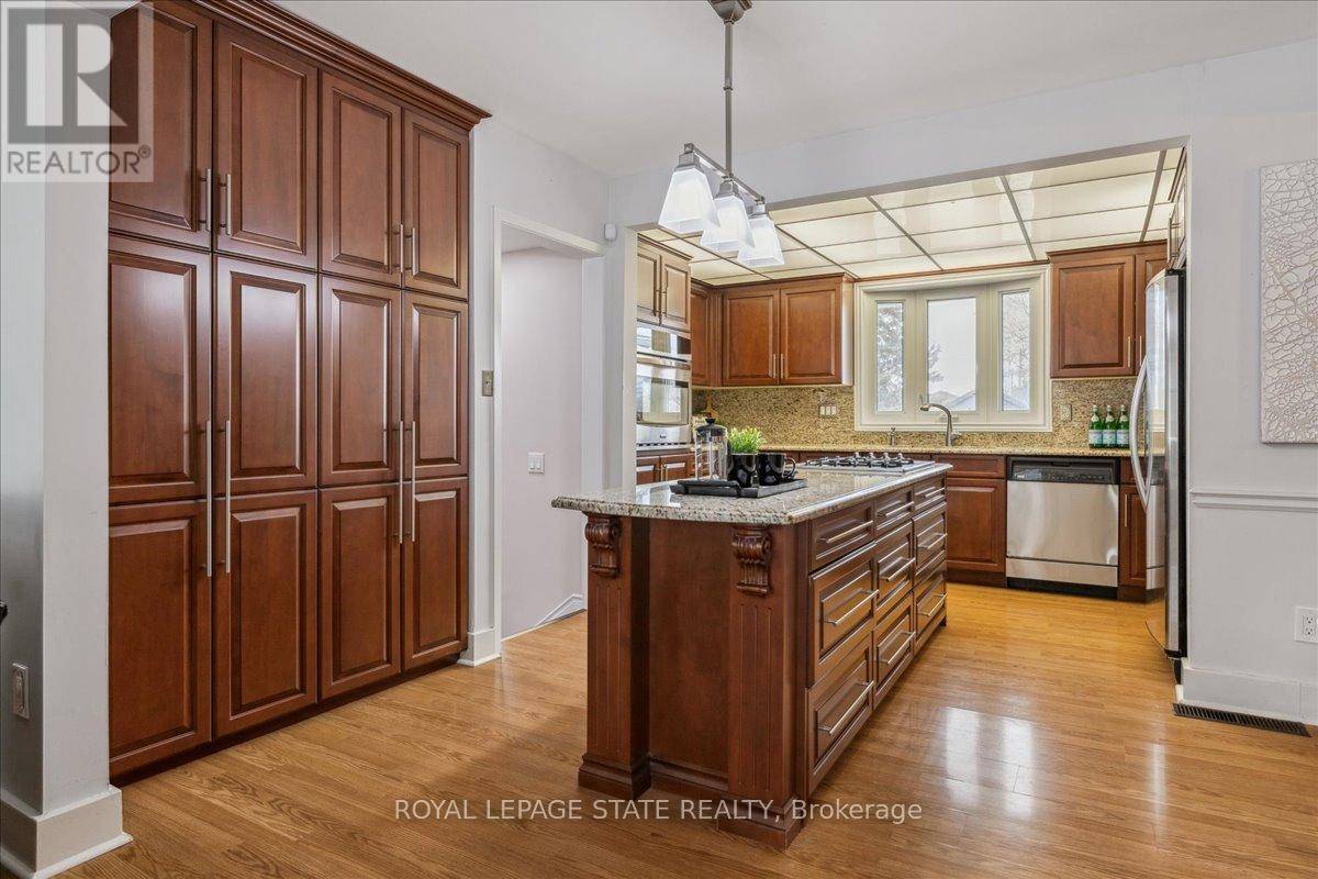 St. Catharines (lakeport), ON L2N4B5,5 JULIANA CRESCENT