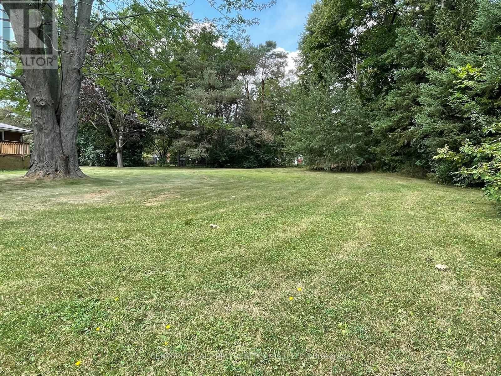 Cobourg, ON K9A1W1,44 HAMILTON AVENUE