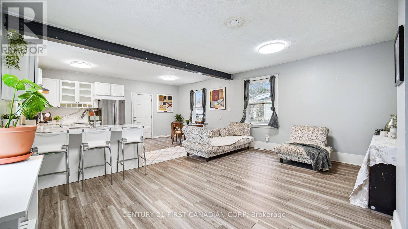 London, ON N6B1H1,417 GREY STREET