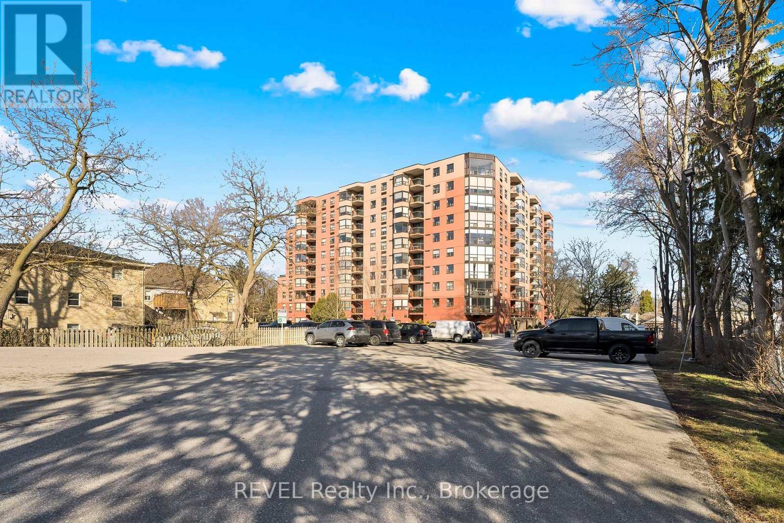 London East (east F), ON N6A5L9,600 Talbot ST #103