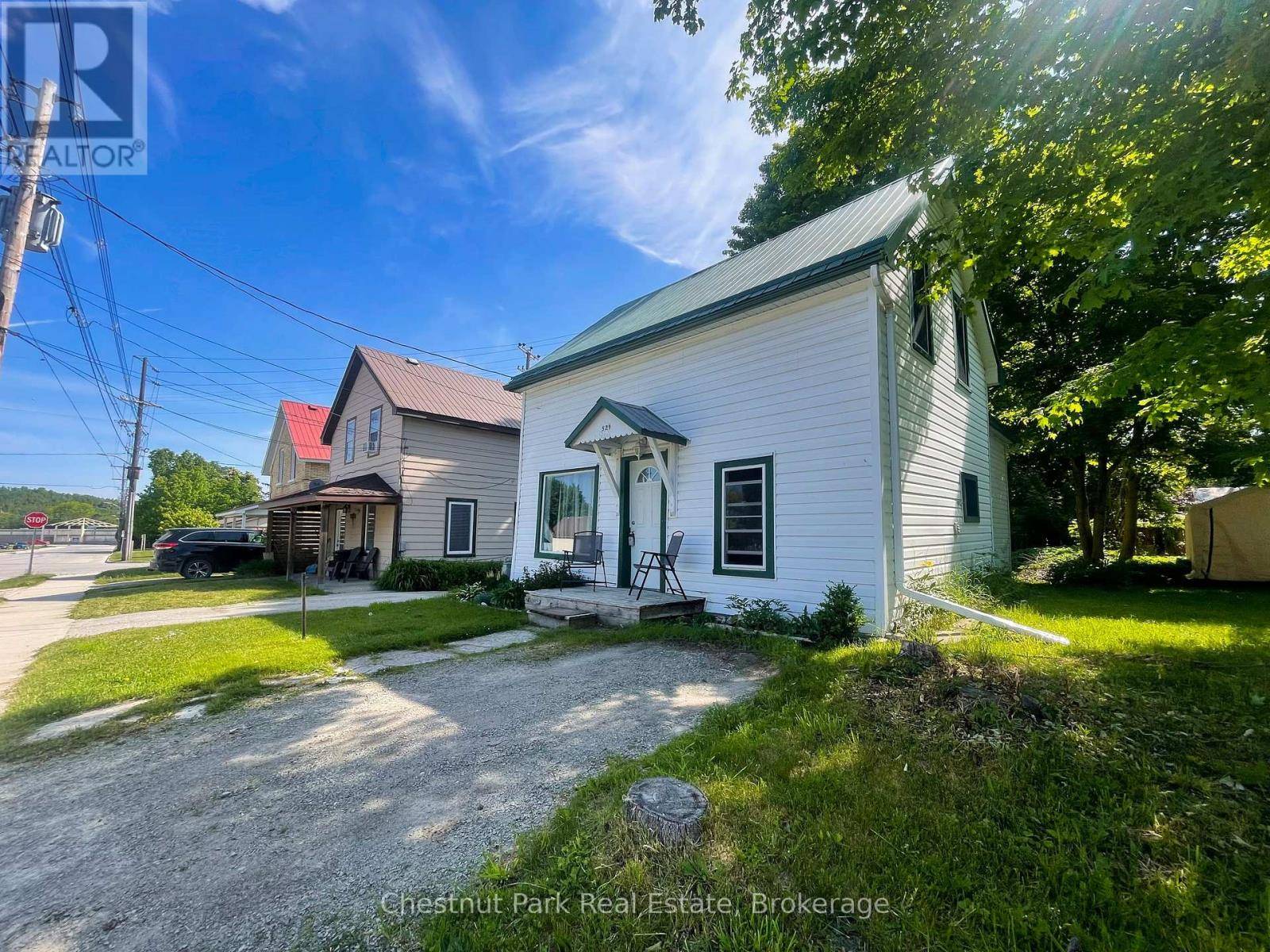 South Bruce Peninsula, ON N0H2T0,529 CLAUDE STREET