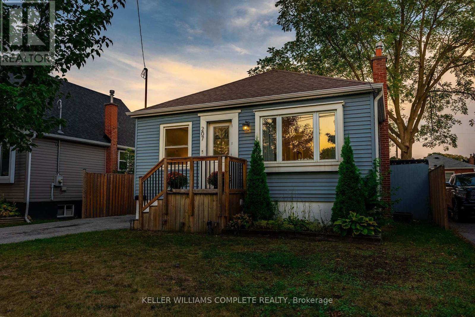 Hamilton (raleigh), ON L8V3T7,207 EAST 33RD STREET