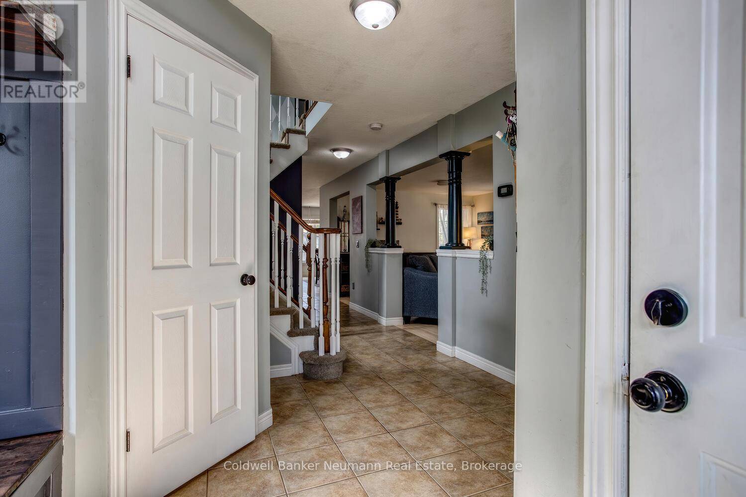Guelph (pineridge/westminster Woods), ON N1L1N4,16 MCGARR DRIVE