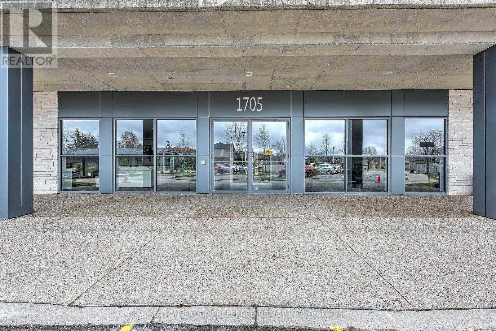London, ON N6G0S1,1705 Fiddlehead PL #111