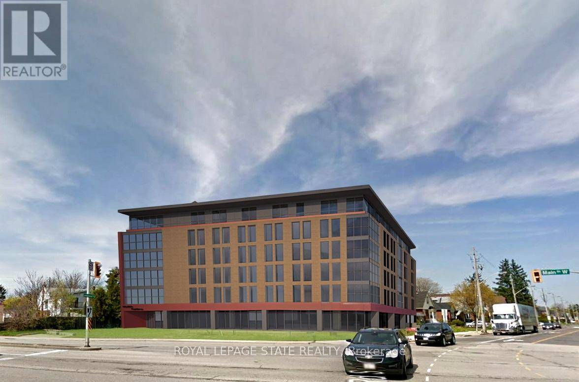 Hamilton (westdale), ON L8S1A6,906 MAIN STREET W