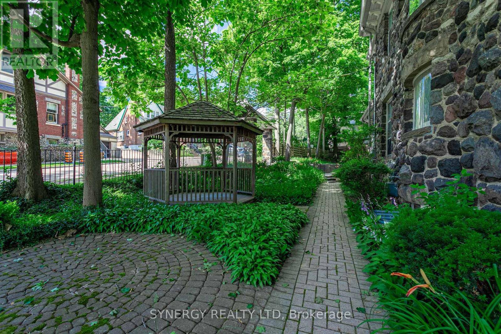 London South (south F), ON N6C3W7,37 RIDOUT STREET S