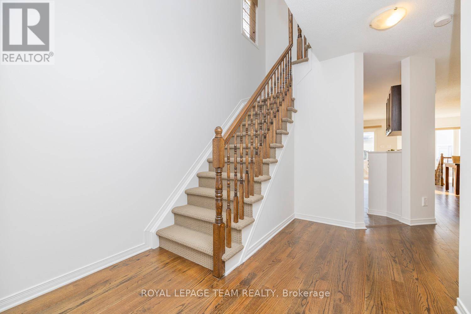 Ottawa, ON K1T0H9,209 MACOUN CIRCLE