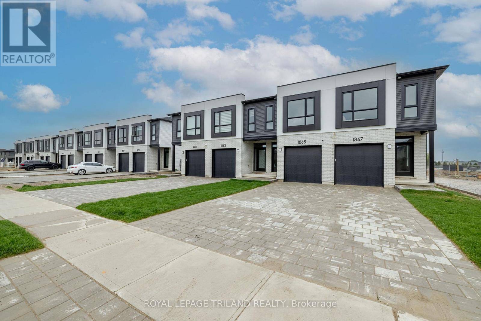 London North (north E), ON N6G0A6,794 BANYAN LANE