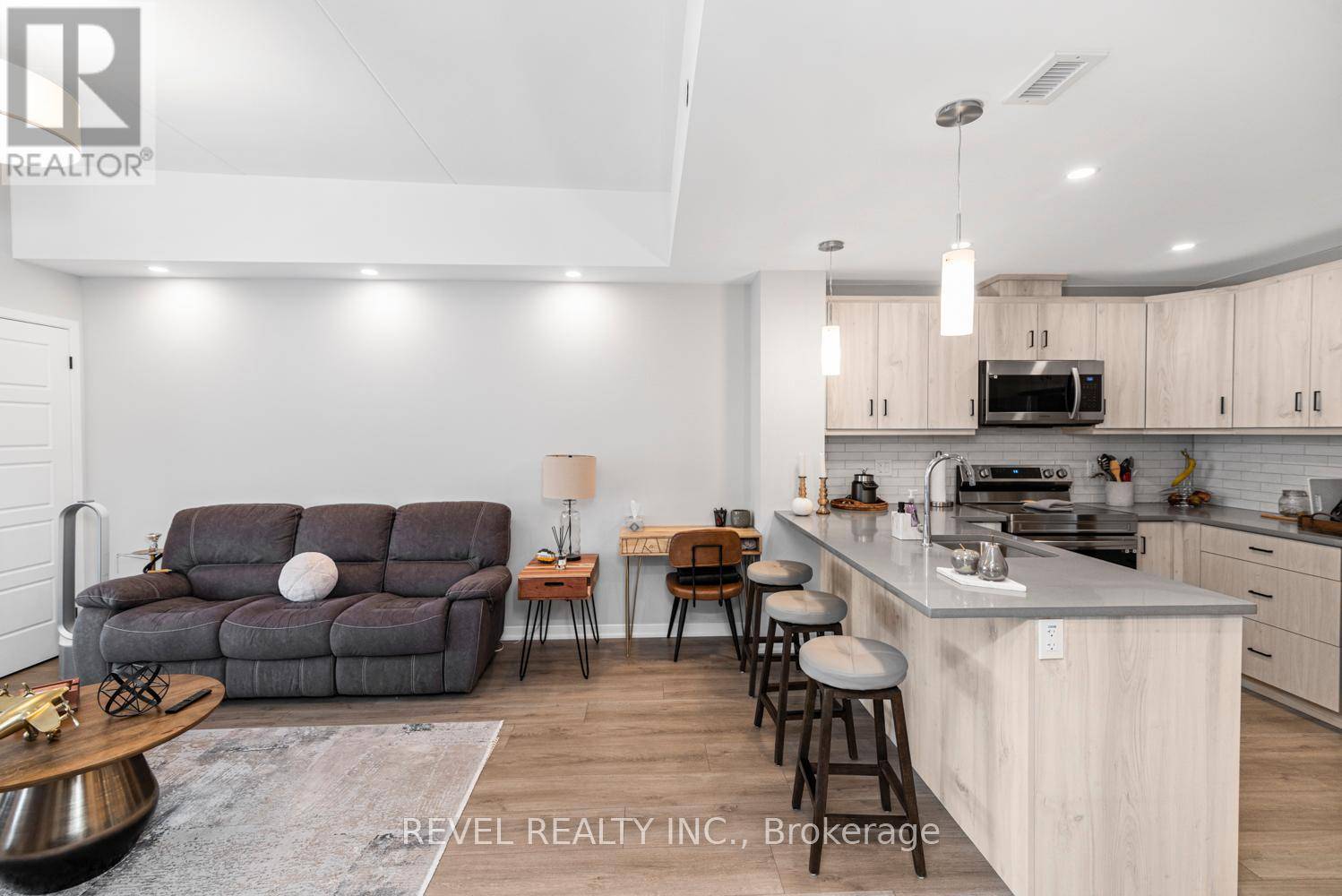Lincoln (lincoln-jordan/vineland), ON L0R2C0,3998 Victoria AVE #408