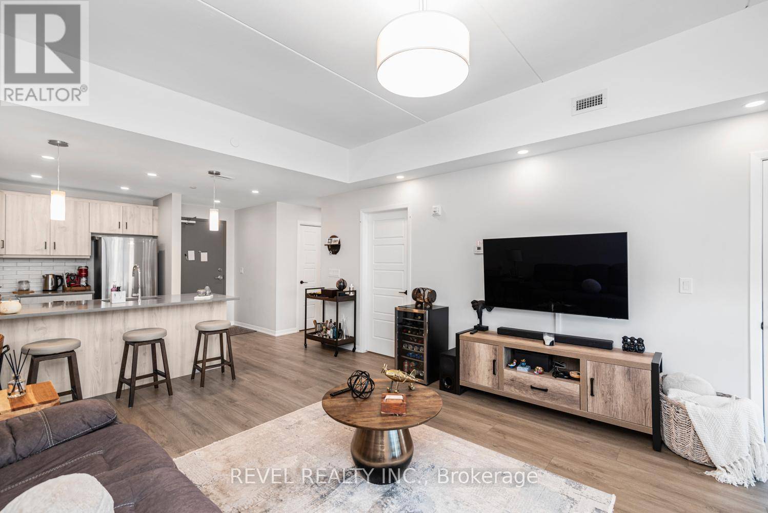 Lincoln (lincoln-jordan/vineland), ON L0R2C0,3998 Victoria AVE #408