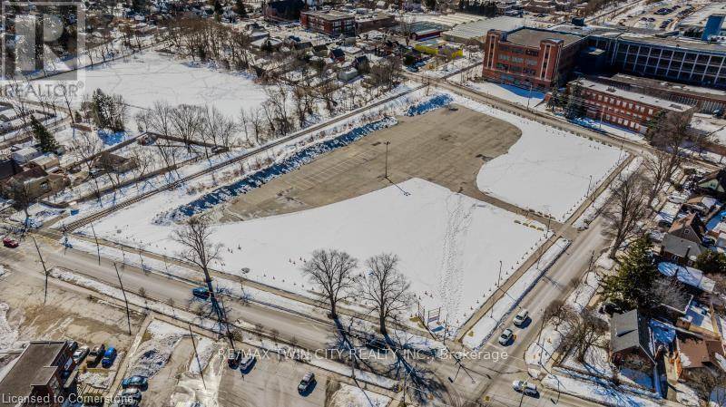 Kitchener, ON N2G1R3,150 STRANGE STREET