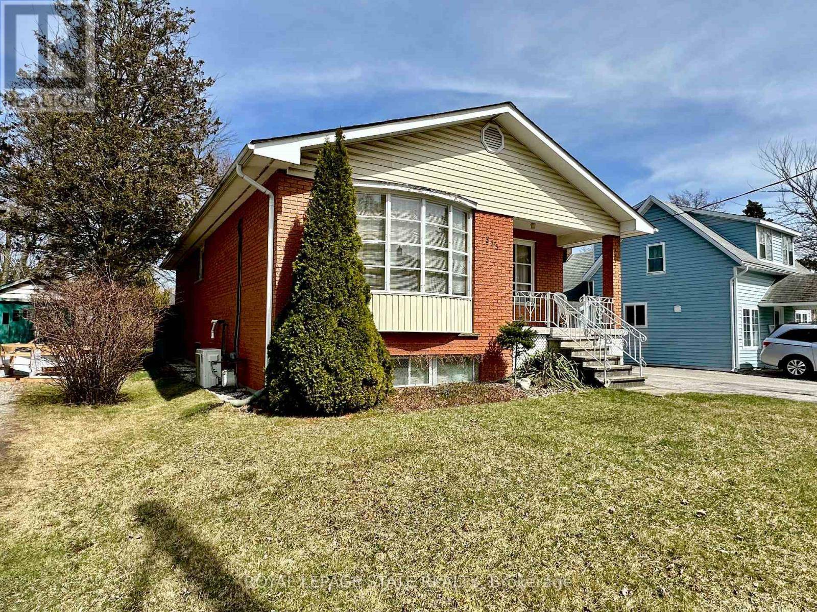 Haldimand (dunnville), ON N1A1T6,515 BROAD STREET W