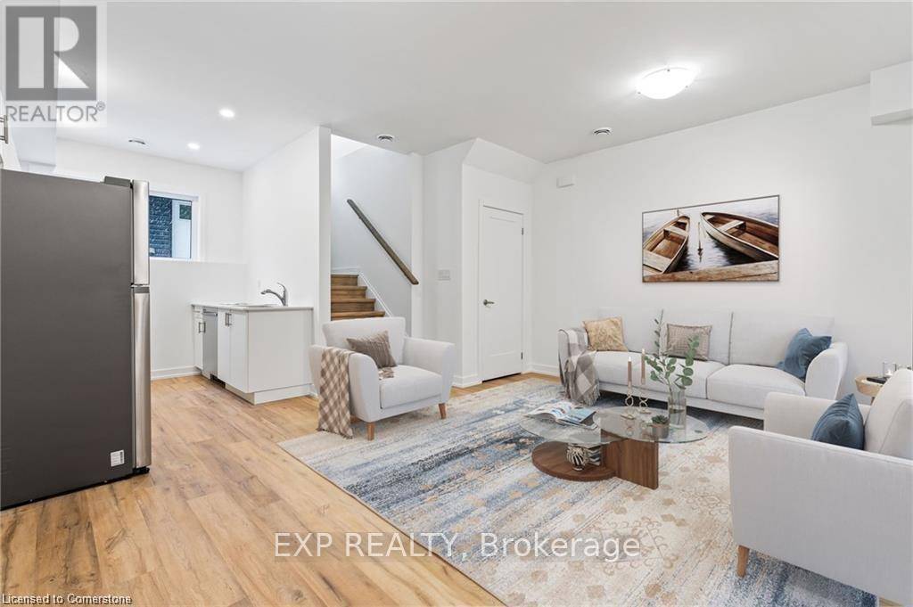 Welland, ON L3C0K1,781 Clare AVE #212