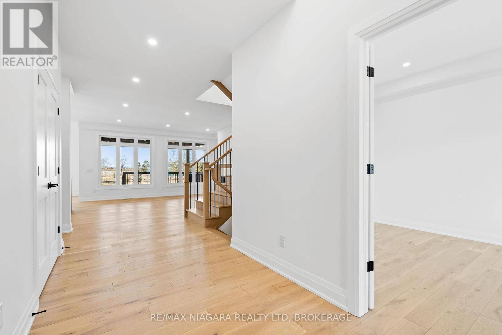 Lincoln (982 - Beamsville), ON L0R1G0,4213 MANSON LANE