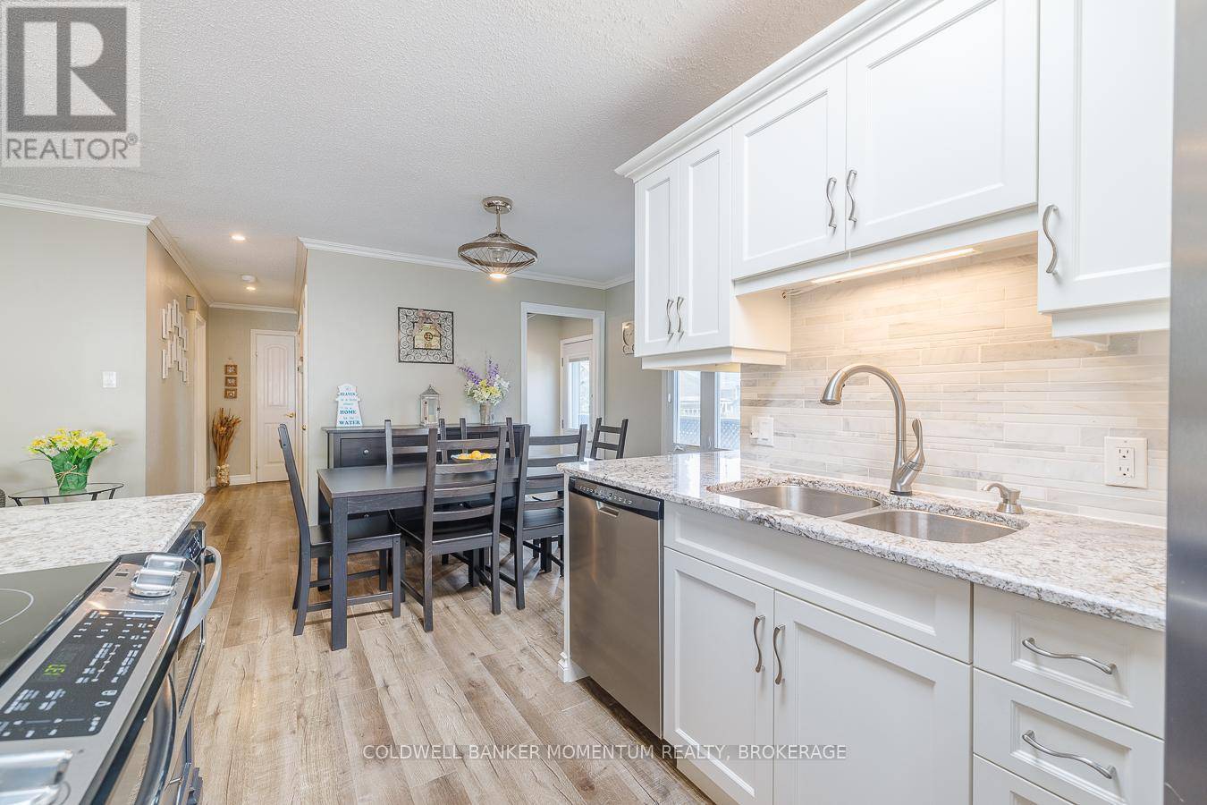 St. Catharines (port Weller), ON L2M1A4,12 1/2 BEACHAVEN DRIVE