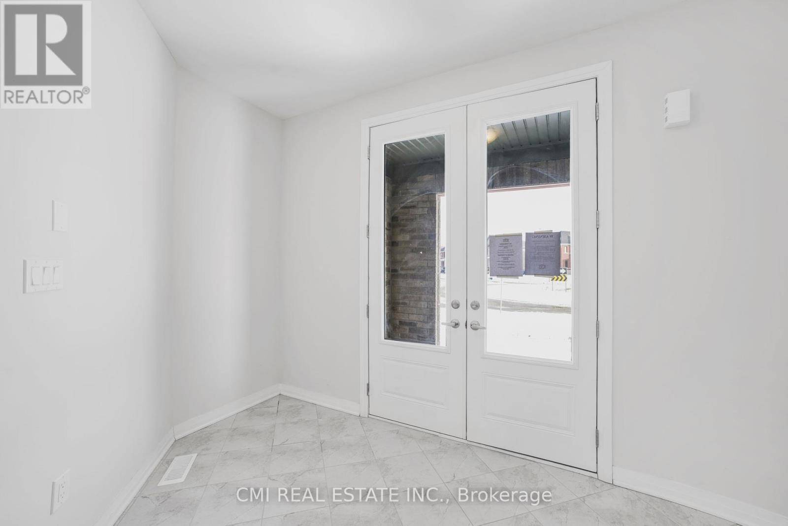 North Dumfries, ON N0B1E0,177 LESLIE DAVIS STREET