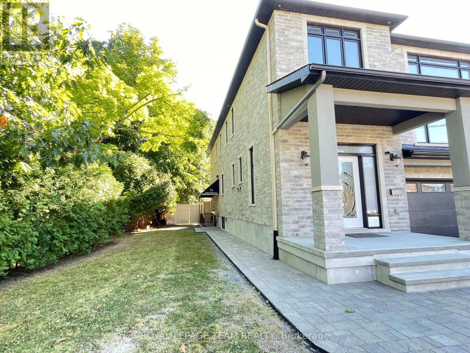 Ottawa, ON K2E7A7,7 Rideau Heights LN #A