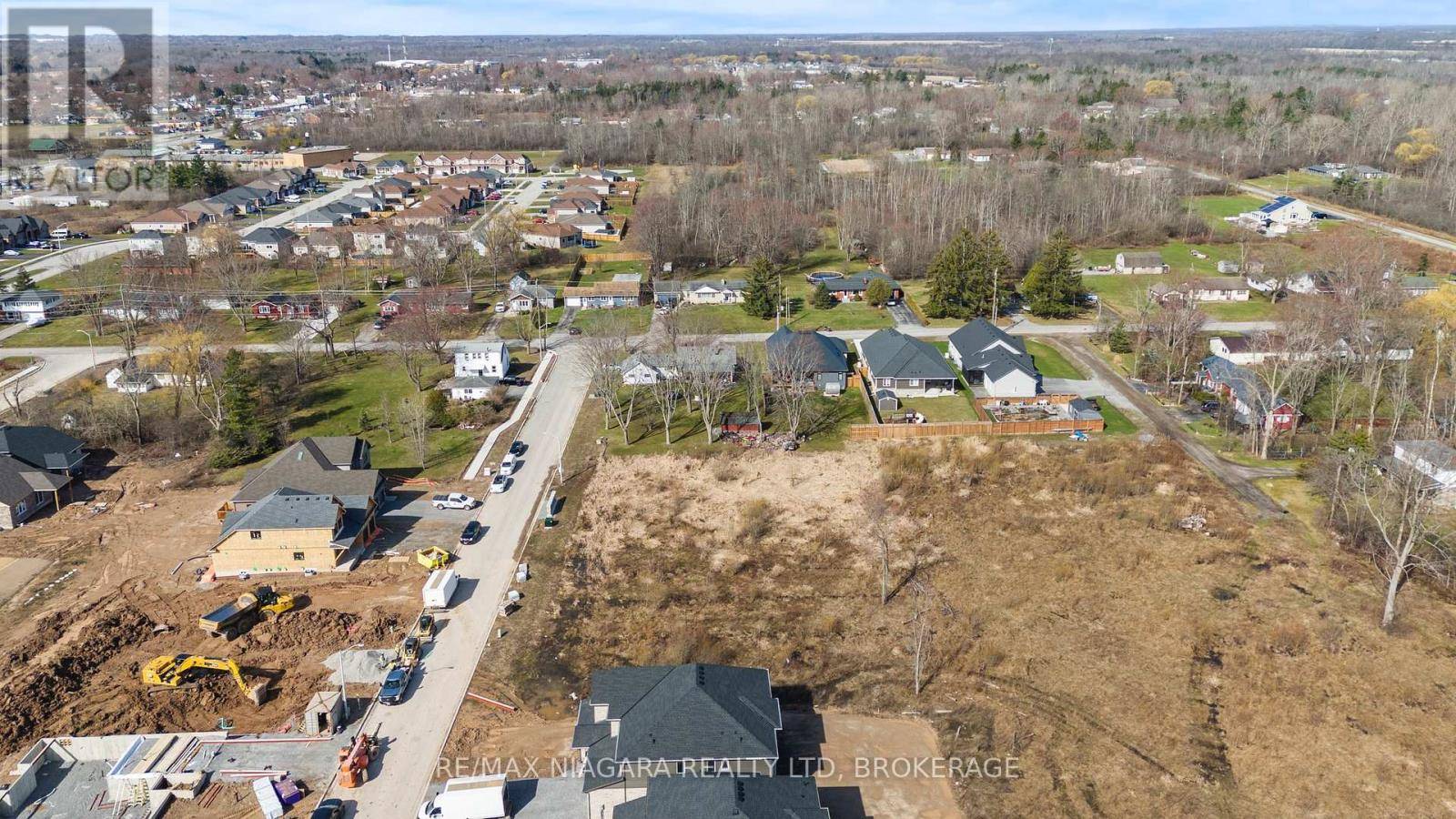 Fort Erie (crescent Park), ON L2A4N1,N/A RUTHERFORD AVENUE