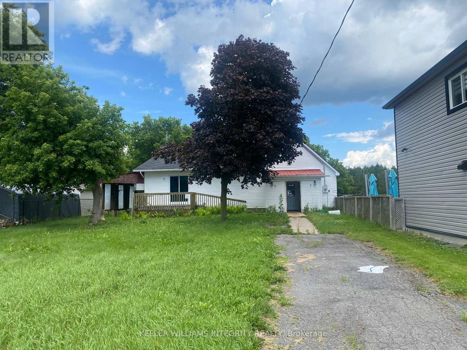 Clarence-rockland, ON K0A3N0,2415 DU LAC ROAD