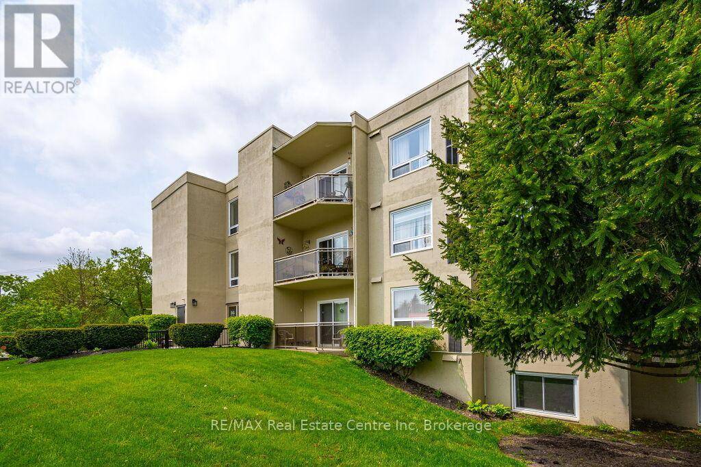 Centre Wellington (fergus), ON N1M3R6,245 Queen ST West #103