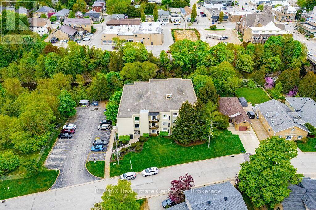 Centre Wellington (fergus), ON N1M3R6,245 Queen ST West #103
