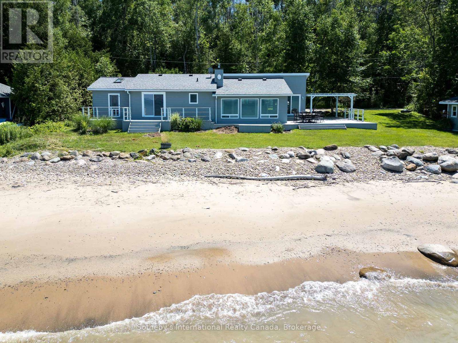 Meaford, ON N0H2P0,195 FRASER STREET