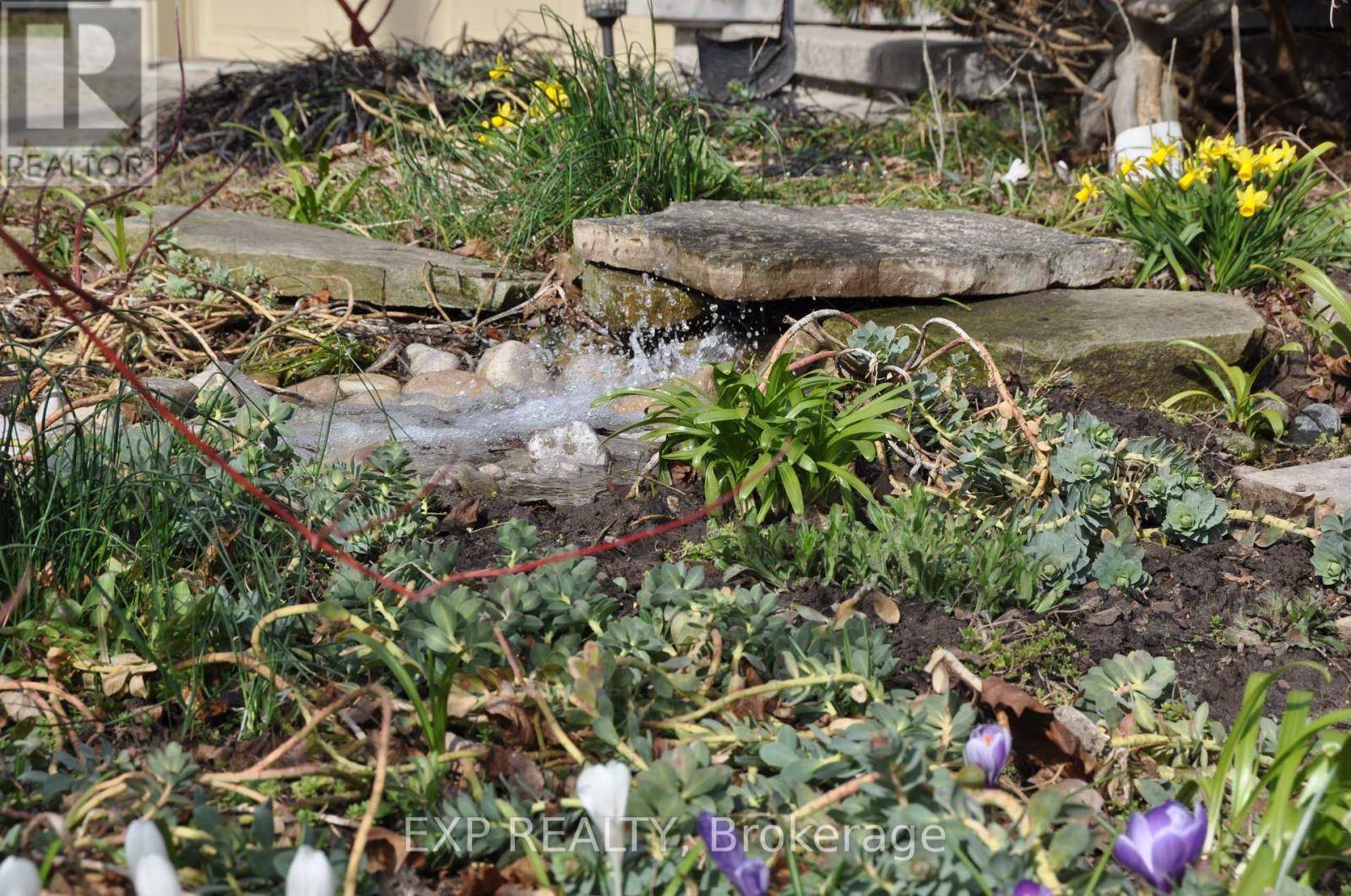 St. Catharines (port Dalhousie), ON L2N4X7,172 DALHOUSIE AVENUE E