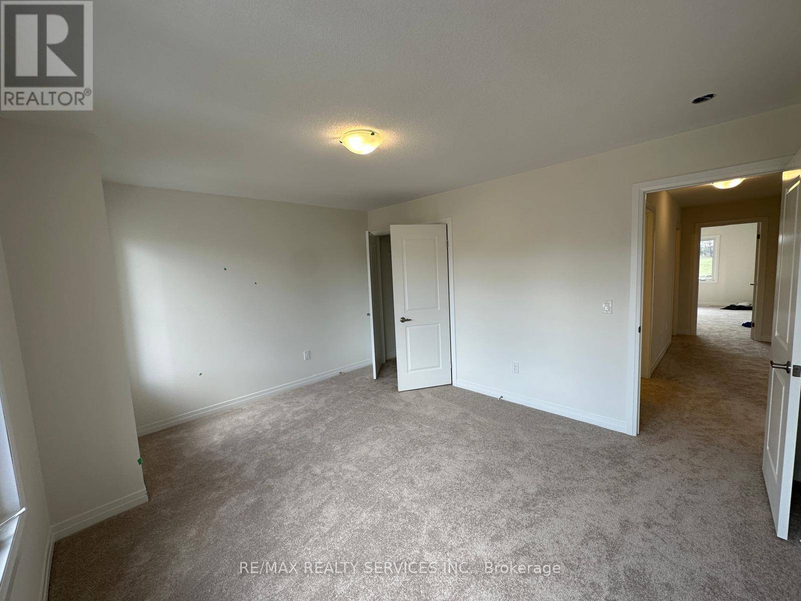 North Dumfries, ON N0B1E0,189 LESLIE DAVIS STREET