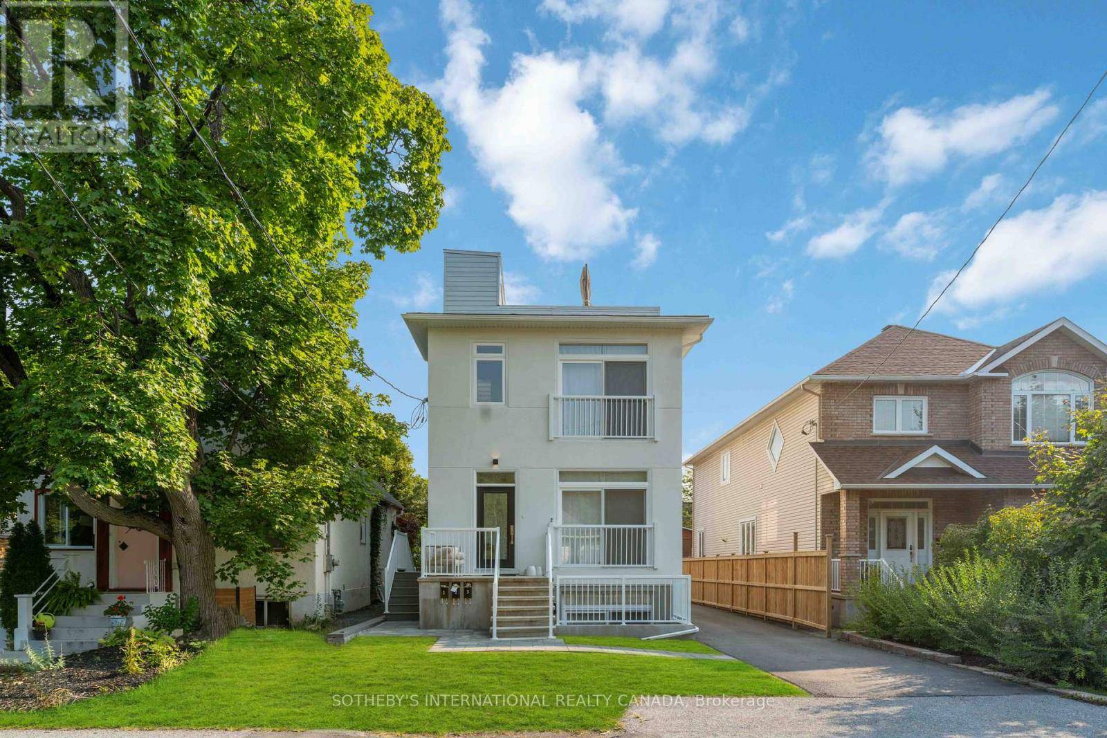 Ottawa, ON K2A1X4,683 Melbourne AVE #1