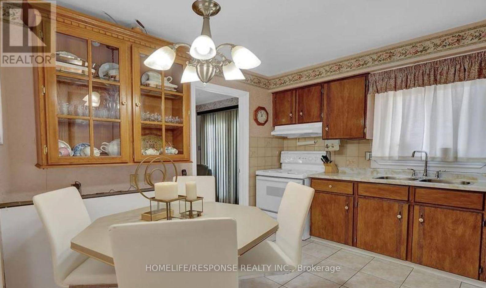 London South (south X), ON N6E2C4,1 RENNY CRESCENT