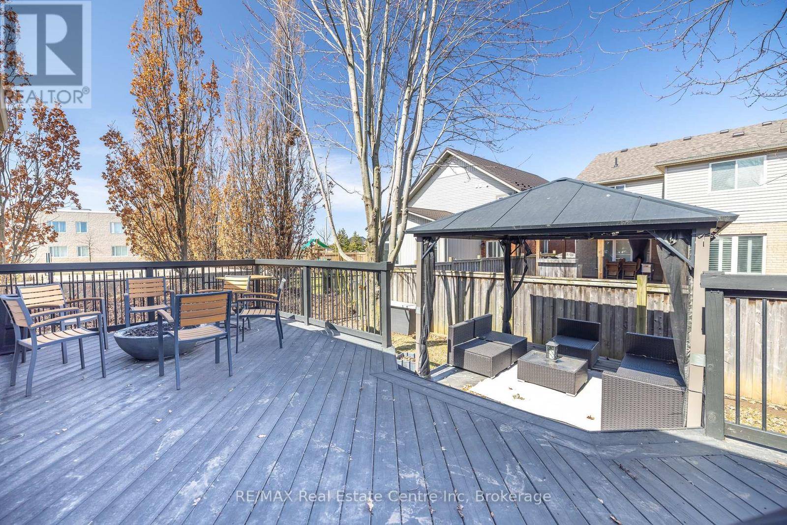 Guelph (pineridge/westminster Woods), ON N1L0B2,152 GOODWIN DRIVE