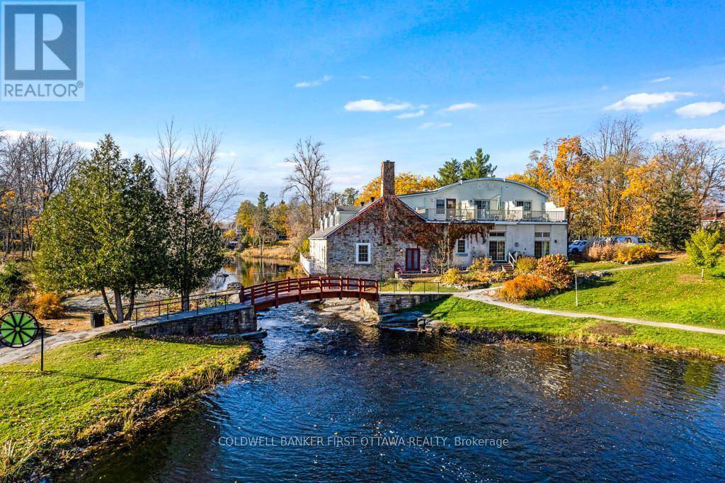 Perth, ON K7H1M6,5B LEWIS STREET