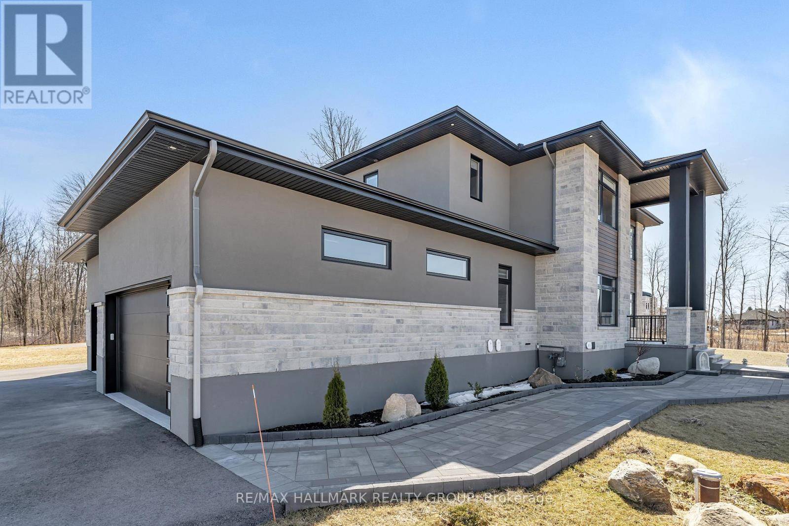 Ottawa, ON K4P0G3,595 SHOREWAY DRIVE