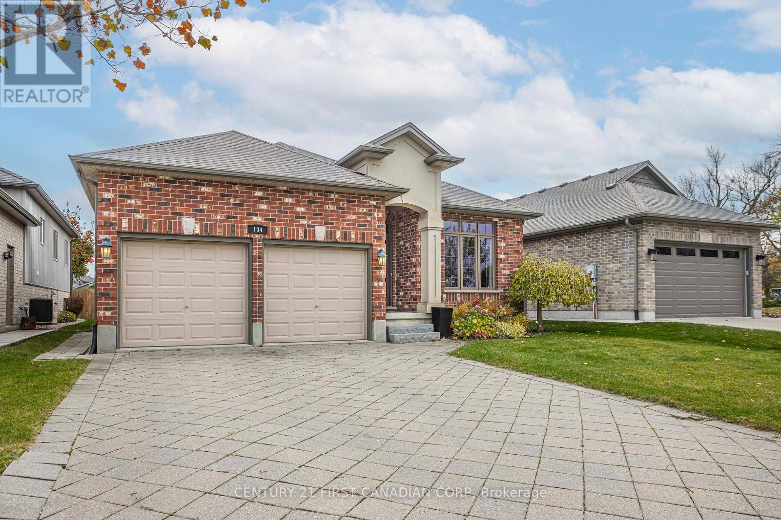 Lucan Biddulph (lucan), ON N0M2J0,104 WALNUT GROVE PLACE