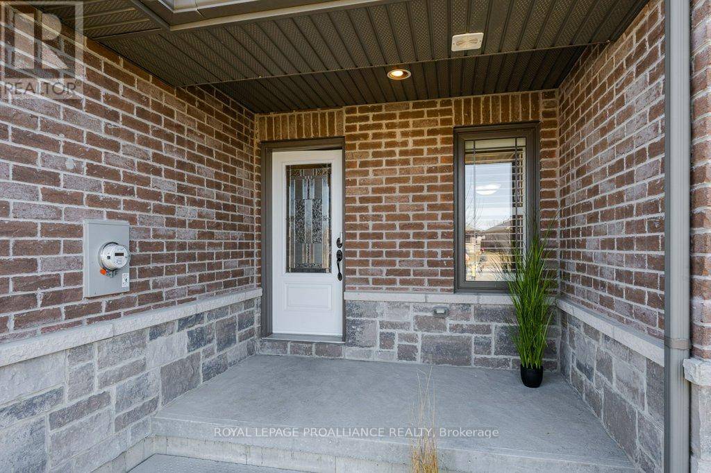 Quinte West (murray Ward), ON K8V0E2,53 ASPEN DRIVE