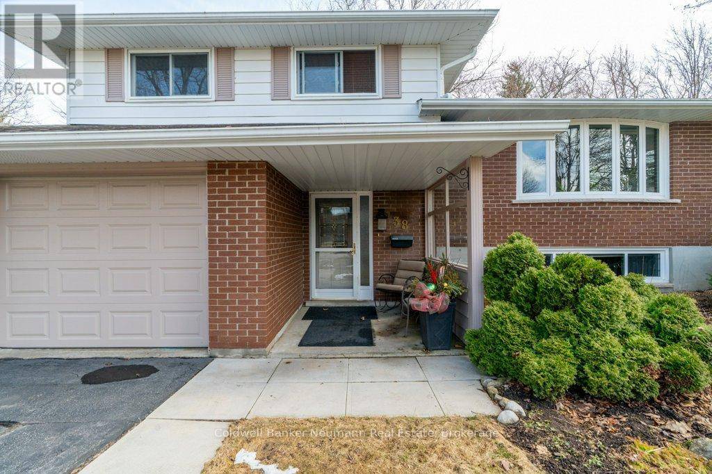 Guelph (kortright West), ON N1G2X3,38 HICKORY STREET