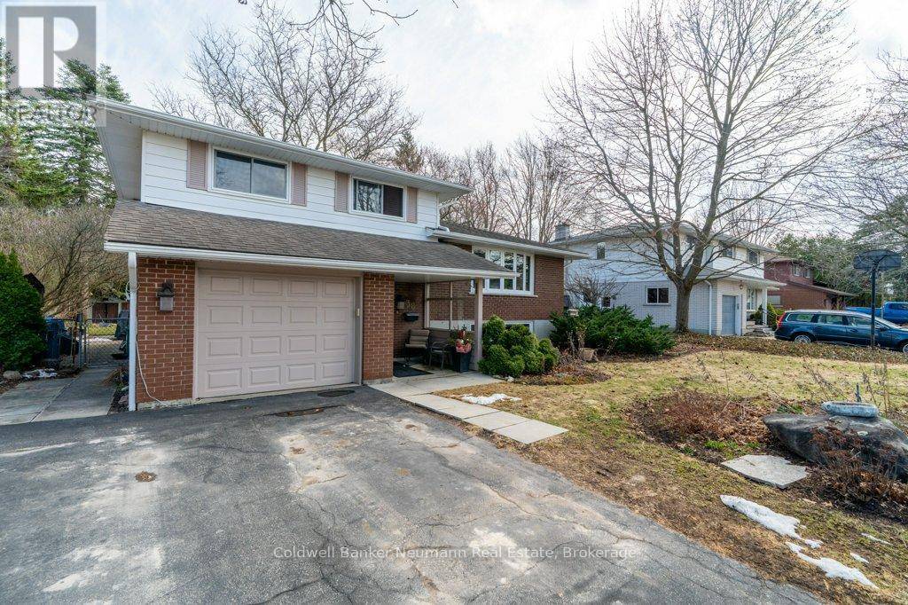 Guelph (kortright West), ON N1G2X3,38 HICKORY STREET