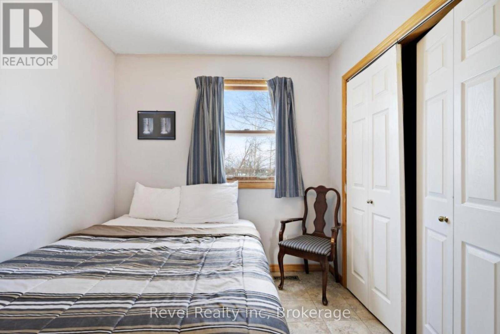 Blue Mountains, ON L9Y0L5,155 SETTLERS WAY