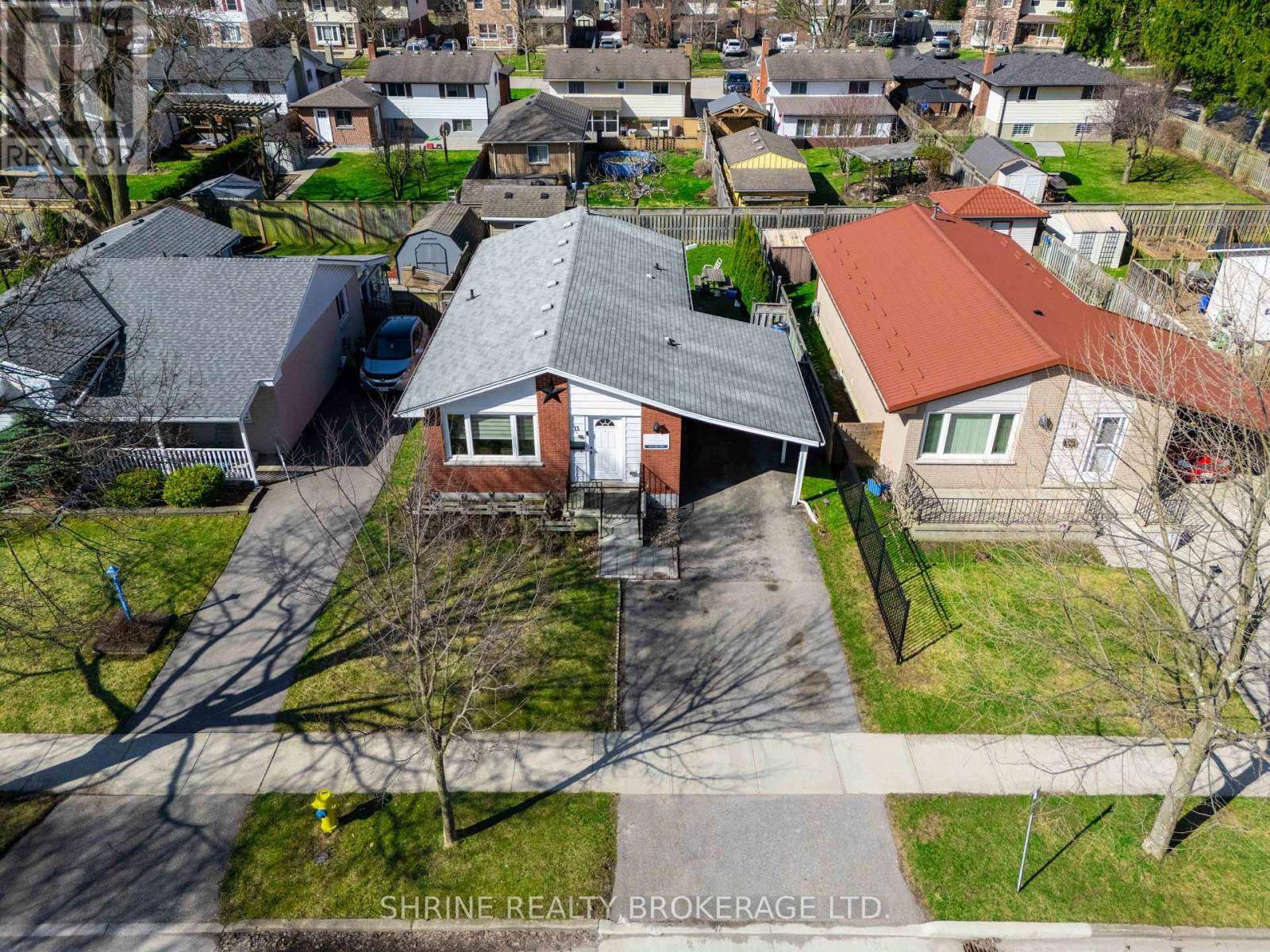 London, ON N5V1N4,15 GARLAND CRESCENT