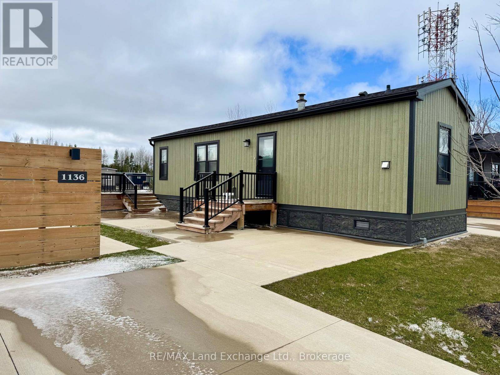 Saugeen Shores, ON N0H2C5,1136 ASPEN WAY