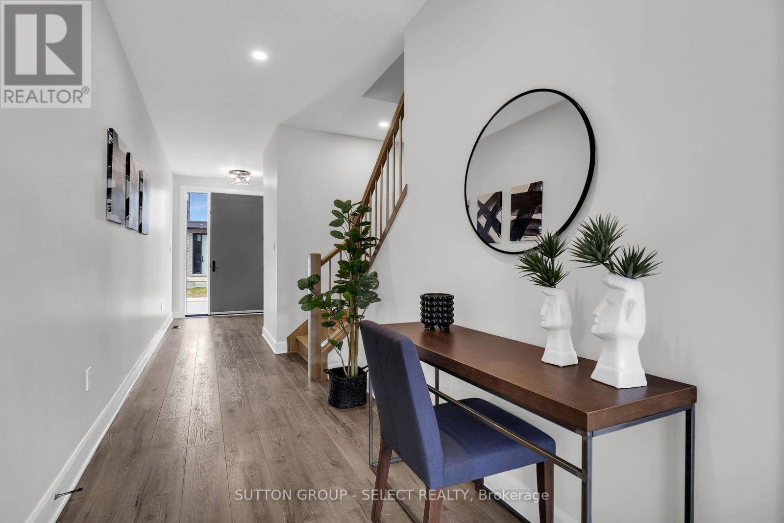 Middlesex Centre, ON N0L2R0,175 DOAN DR #201