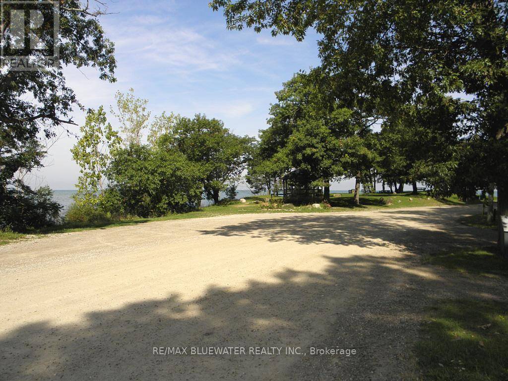 Lambton Shores (kettle Point), ON N0N1J1,9714 LAKE ROAD