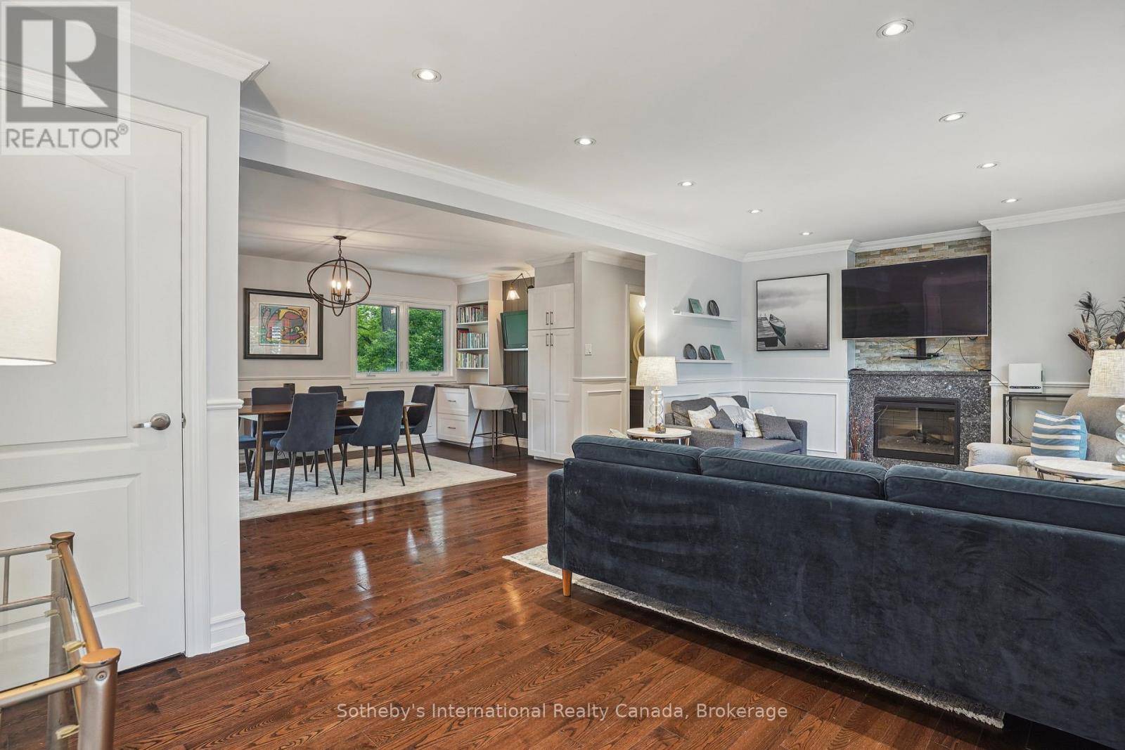 Hamilton (dundas), ON L9H4L9,121 GRANT BOULEVARD