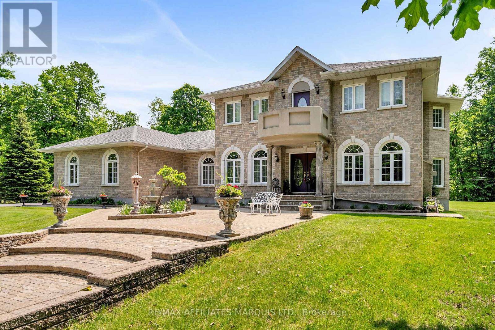 South Stormont, ON K0C1P0,16935 BEAVER DAM DRIVE