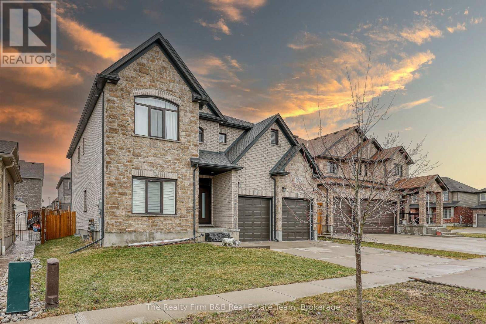 Woodstock (woodstock - North), ON N4T0E6,804 NORMANDY DRIVE